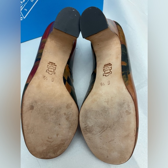 John Fluevog Daily Miracles: Fortune Floral - Picture 12 of 16